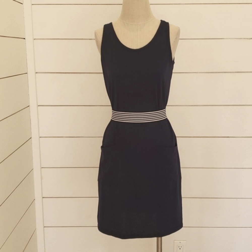 BOUTIQUE small midi dress navy blue lightweight